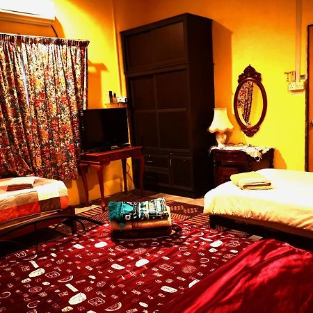 Oyo Home 90495 Homestay Kampung Kota Aur Сунгай Петани Екстериор снимка