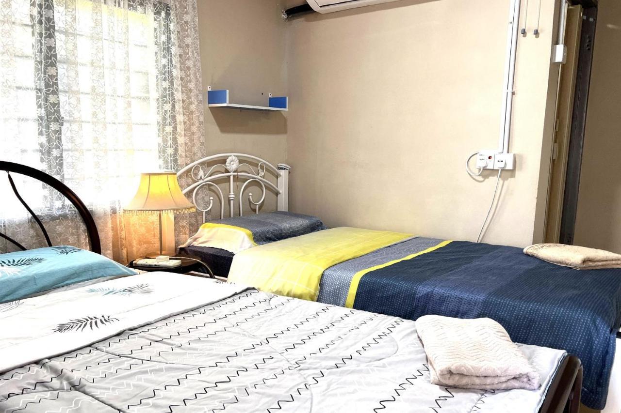Oyo Home 90495 Homestay Kampung Kota Aur Сунгай Петани Екстериор снимка