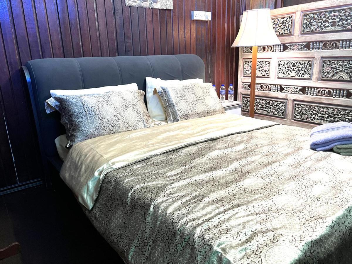 Oyo Home 90495 Homestay Kampung Kota Aur Сунгай Петани Екстериор снимка
